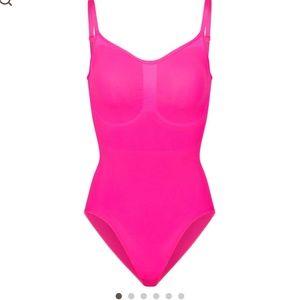 SKIMS sculpting bodysuit with snaps size L/Xl